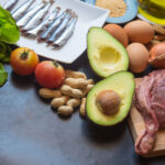 Riesgos y errores de consumir demasiadas proteínas en dieta keto