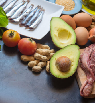 Riesgos y errores de consumir demasiadas proteínas en dieta keto